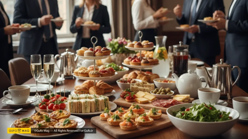 یک میز شام کاری با انواع غذاها آماده برای پذیرایی رسمی