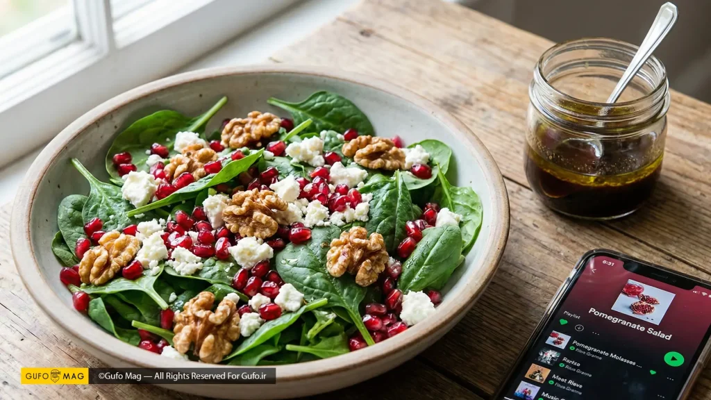 تهیه سالاد انار برای میز یلدا