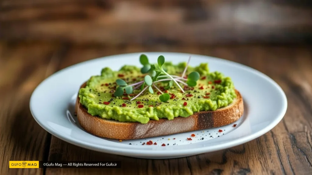 طرز تهیه نان تست با آووکادو